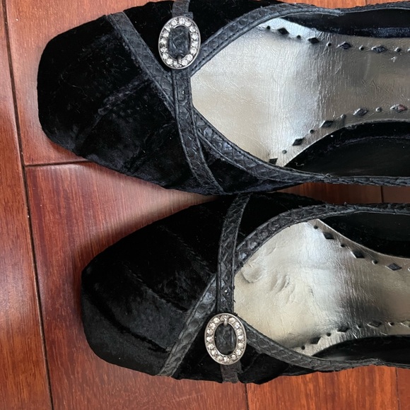 Beautiful and elegant shoes. - Picture 6 of 15